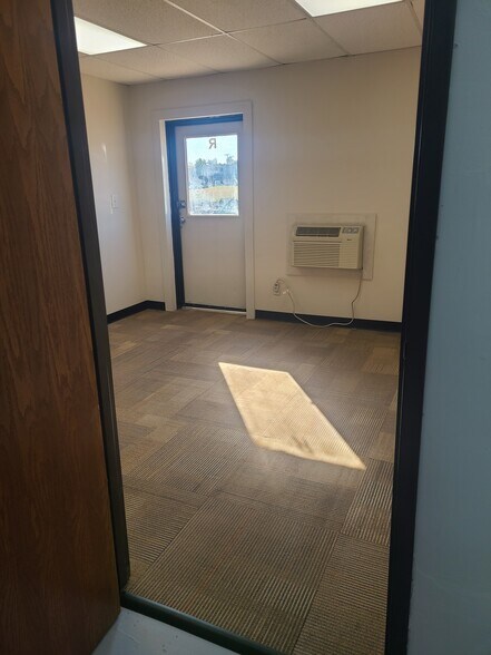 More Photos Of 5663 S Mingo Rd, Tulsa Light Manufacturing For Lease