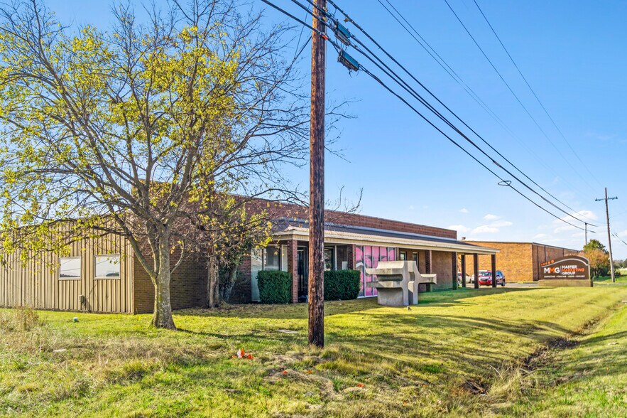 More Photos Of 5115 E Highland Dr, Jonesboro Light Manufacturing For Sale