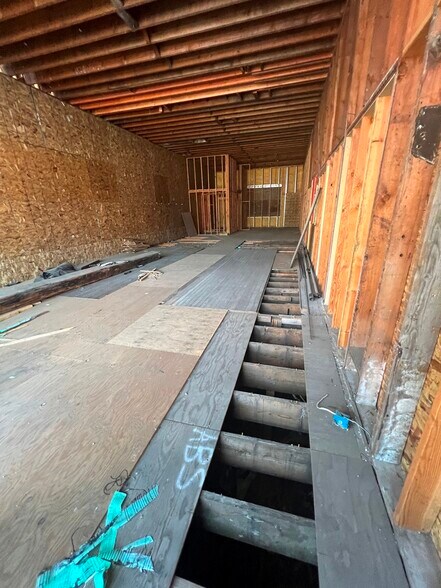 More Photos Of 219 S Bridge St, Sheridan Apartments For Sale