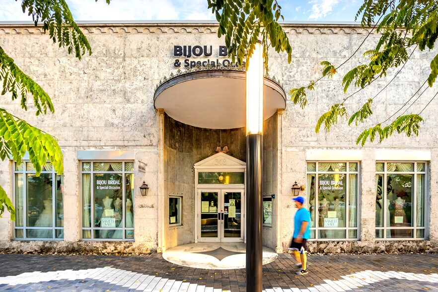 Primary Photo Of 340-350 Miracle Mile, Coral Gables Storefront For Lease