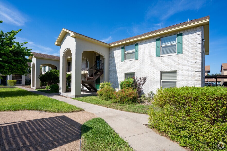 More Photos Of 2501 Hibiscus Ave, McAllen Apartments For Sale