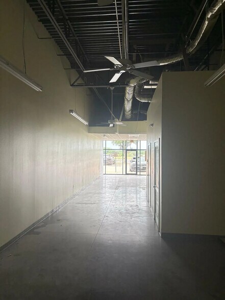 More Photos Of 1201 Longhorn Rd, Fort Worth General Retail For Lease