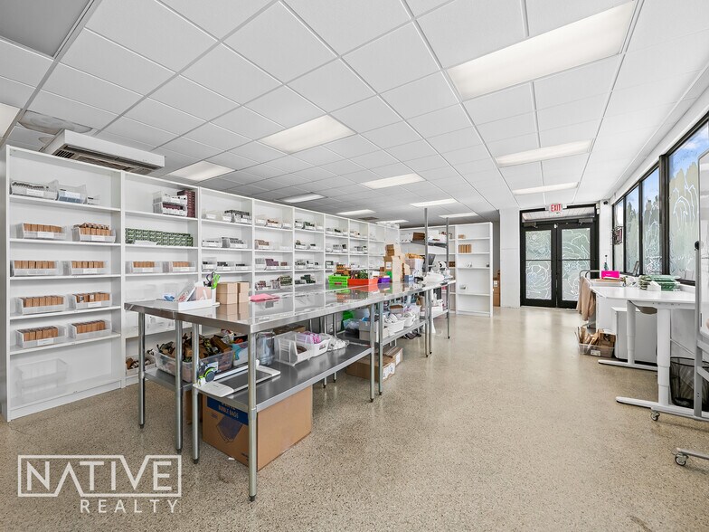 More Photos Of 700 NE 13th St, Fort Lauderdale Freestanding For Sale