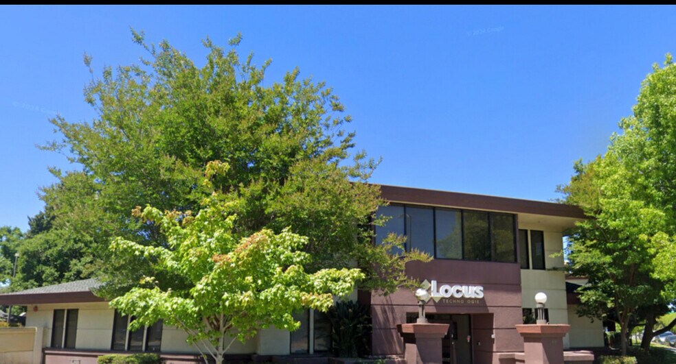 More Photos Of 299 Fairchild Dr, Mountain View Light Distribution For Lease