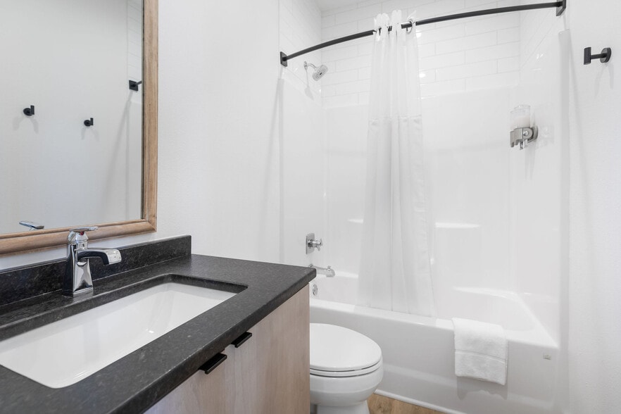 More Photos Of 26995 Reel Ln, Shell Knob Hotel For Sale