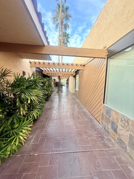 More Photos Of 73880 El Paseo, Palm Desert Storefront For Sale