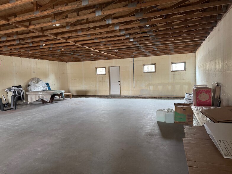 More Photos Of 1243-1291 Stuart Place Rd Rd, Palm Valley Office For Lease