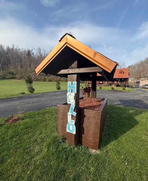 More Photos Of 2507 5th Street Rd, Huntington Specialty For Sale