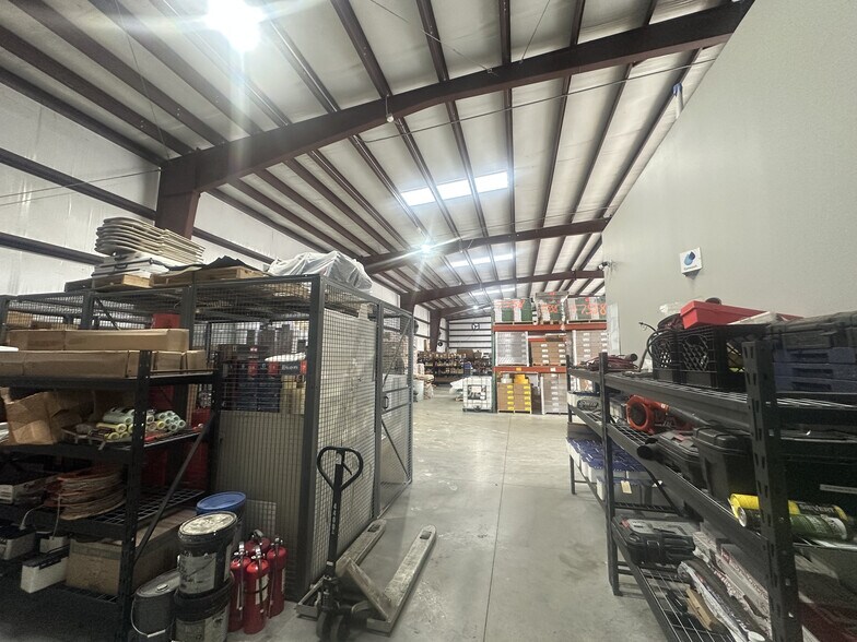 More Photos Of 11524 31st Ter E, Palmetto Industrial For Sale
