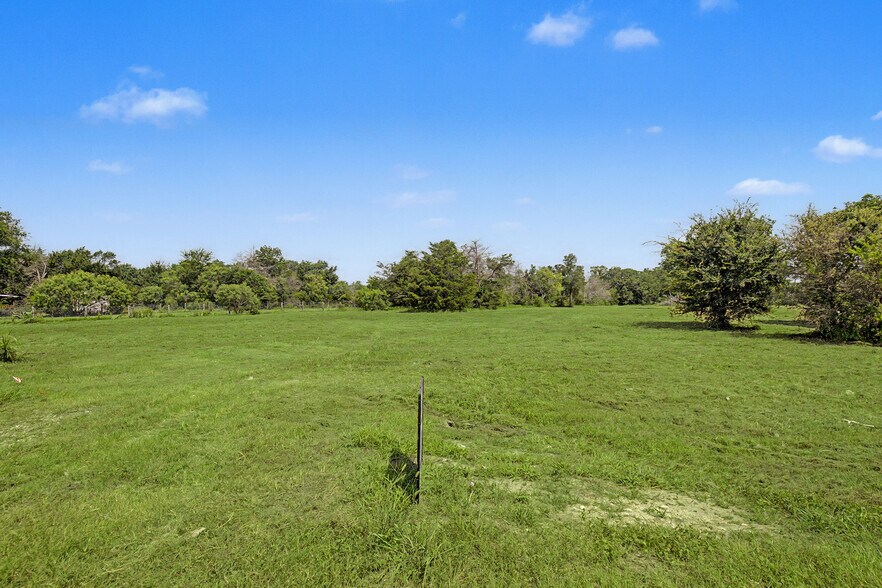 More Photos Of 14610 TX-21, North Zulch Land For Sale