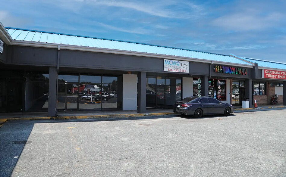More Photos Of 245 Chatham Sq, Siler City Unknown For Lease
