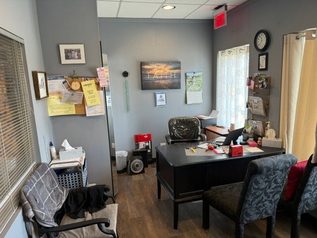 More Photos Of 55 Sound Ave, Mattituck General Retail For Lease