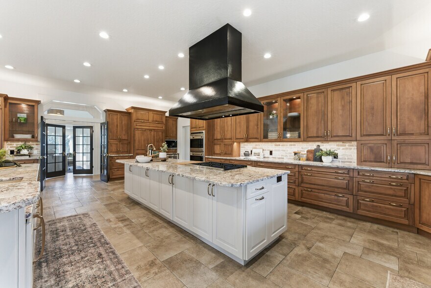 More Photos Of 2610 E Jasmine St, Meridian Flex For Sale