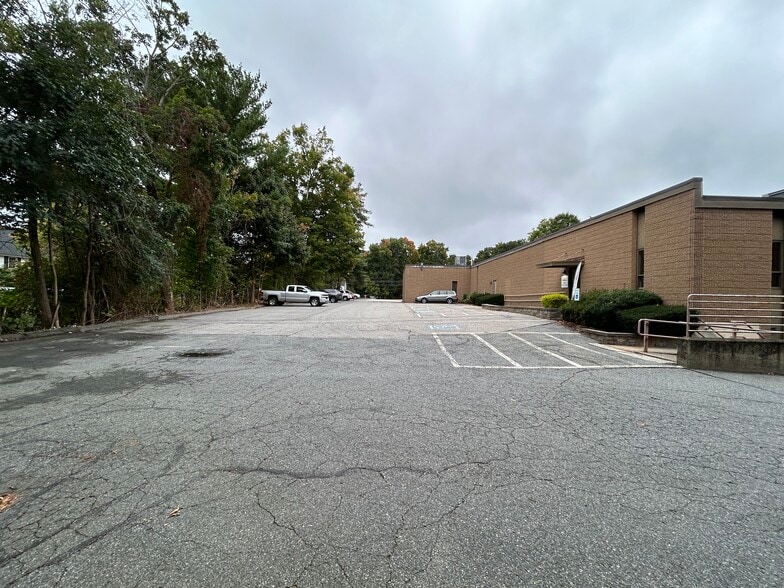 More Photos Of 112 Main St, Northborough Medical For Lease