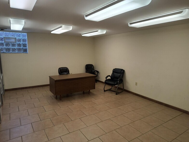 More Photos Of 131 Ridge Rd, Munster Office For Lease