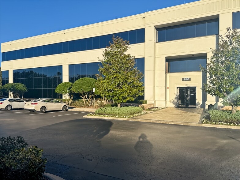 More Photos Of 3505 Lake Lynda Dr, Orlando Coworking Space