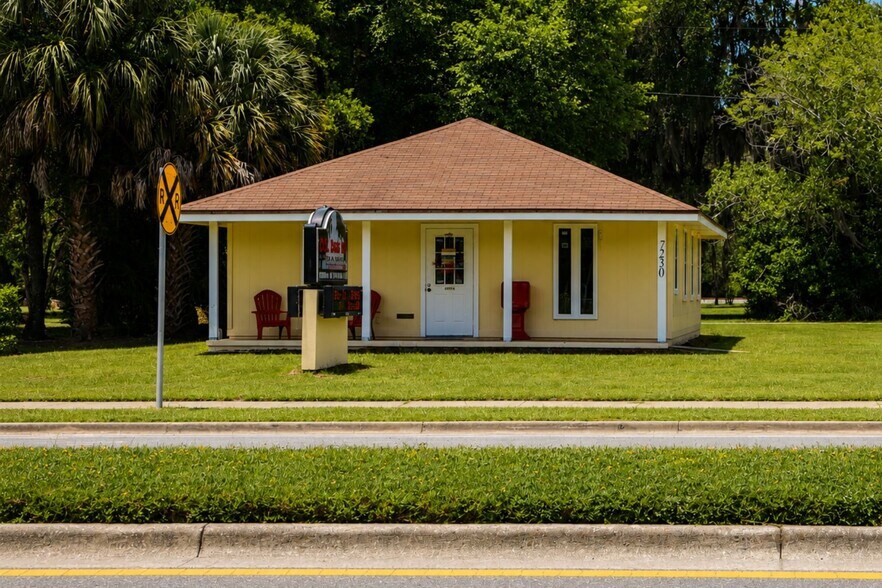 More Photos Of 7230 SE US Highway 301, Hawthorne Office For Sale