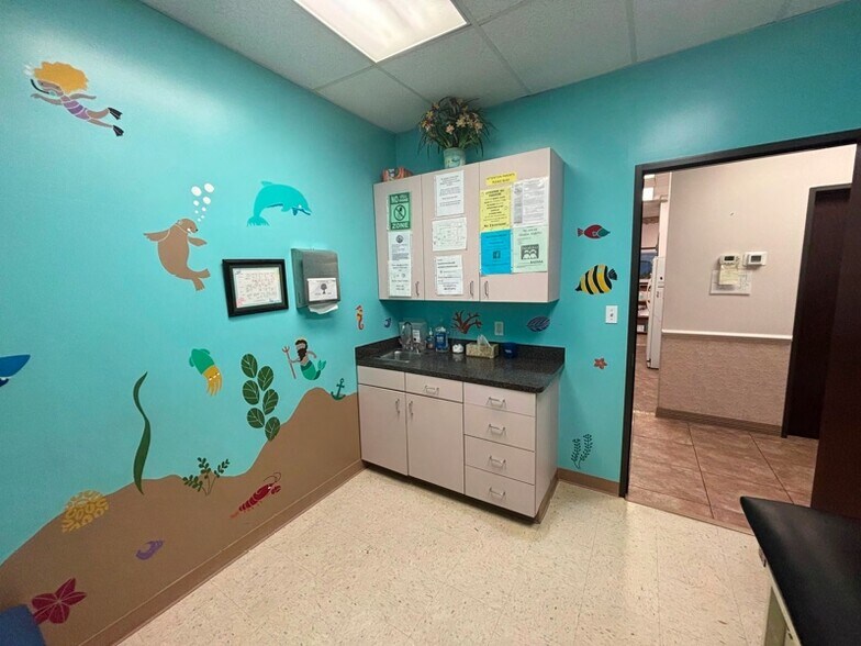 More Photos Of 11780 FM 1960 Rd W, Houston Medical For Sale