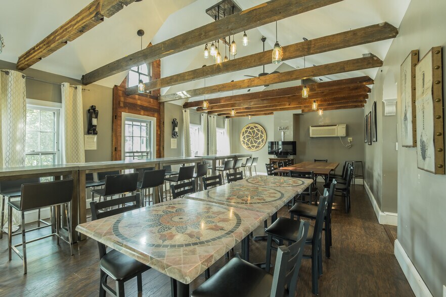 More Photos Of 17 N Main St, Cranbury Restaurant For Sale