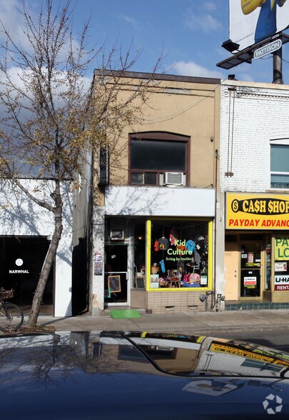 More Photos Of 2986 Dundas St W, Toronto General Retail For Sale