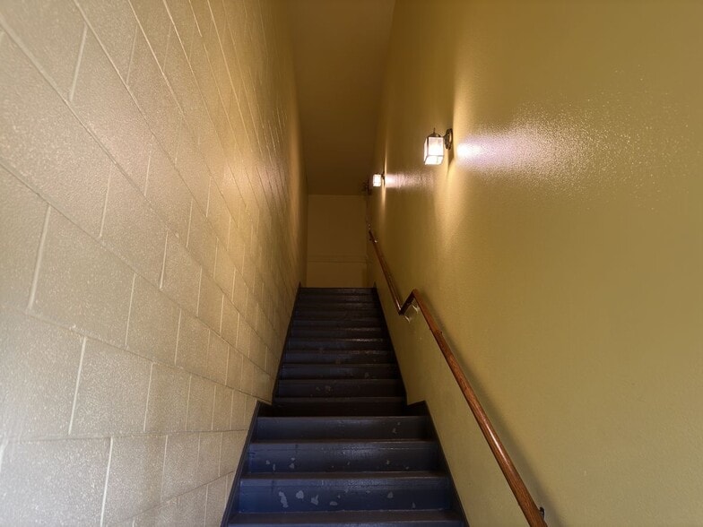 More Photos Of 605 Barataria Blvd, Marrero Loft Creative Space For Sale