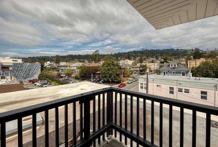 More Photos Of 1709 Shattuck Ave, Berkeley Apartments For Sale