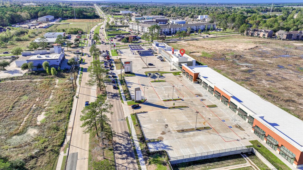 More Photos Of 650 W Rankin Rd, Houston Freestanding For Lease