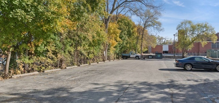 More Photos Of 117 North Ave, Barrington Restaurant For Lease