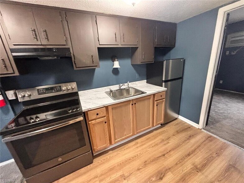 More Photos Of 519 Crosby St, Akron Apartments For Sale