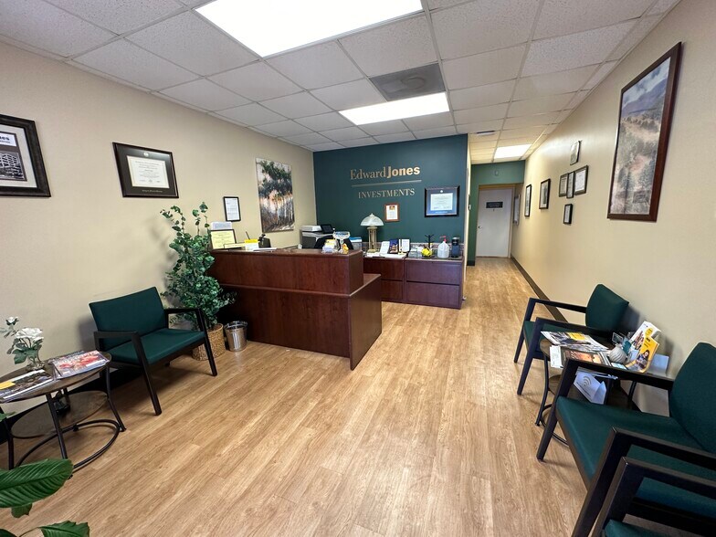 More Photos Of 1106-1138 W Granada Blvd, Ormond Beach General Retail For Sale