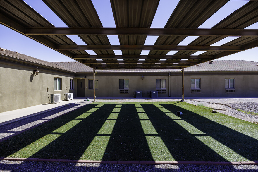 More Photos Of 16286 S Sunland Gin Rd, Arizona City Rehabilitation Center For Sale
