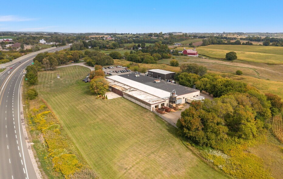 More Photos Of 19 Tamblyn Rd, Clarington Manufacturing For Sale