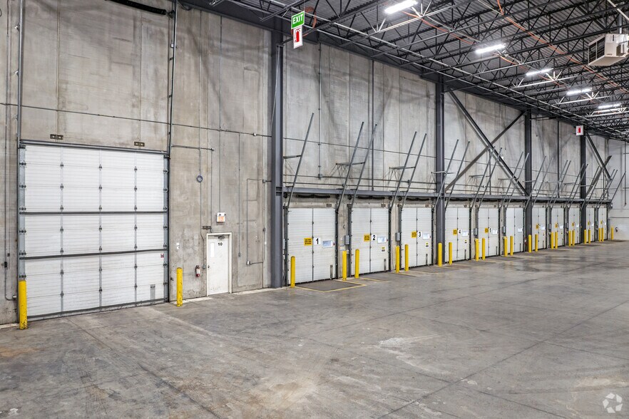 More Photos Of 8350 Lawson Rd, Milton Warehouse For Lease