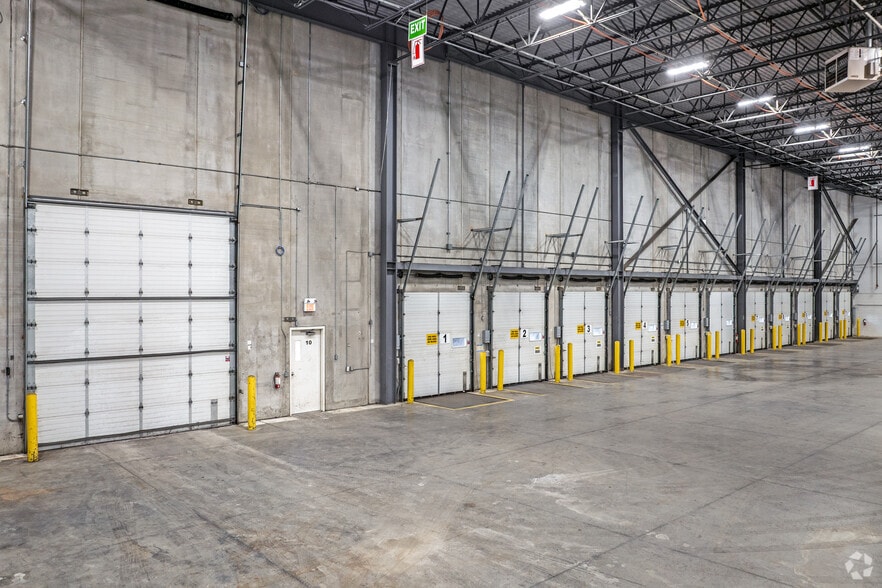 More Photos Of 8350 Lawson Rd, Milton Warehouse For Lease