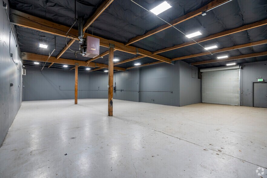 More Photos Of 50 Freeport Blvd, Sparks Light Distribution For Lease