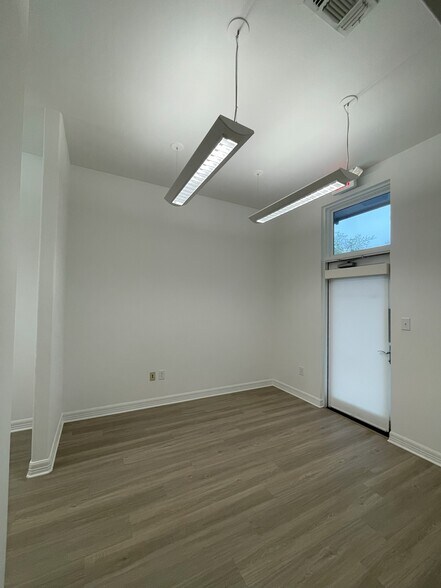 More Photos Of 109 Enterprise Pky, Boerne Loft Creative Space For Lease