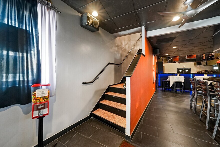 More Photos Of 5772 S Archer Ave, Chicago General Retail For Sale