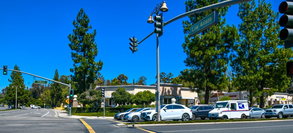 More Photos Of 22902-22922 Los Alisos Blvd, Mission Viejo Convenience Store For Lease