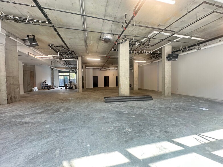 More Photos Of 1024 Manhattan Ave, Brooklyn Apartments For Lease