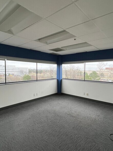 More Photos Of 28400 Northwestern Hwy, Southfield Office For Lease