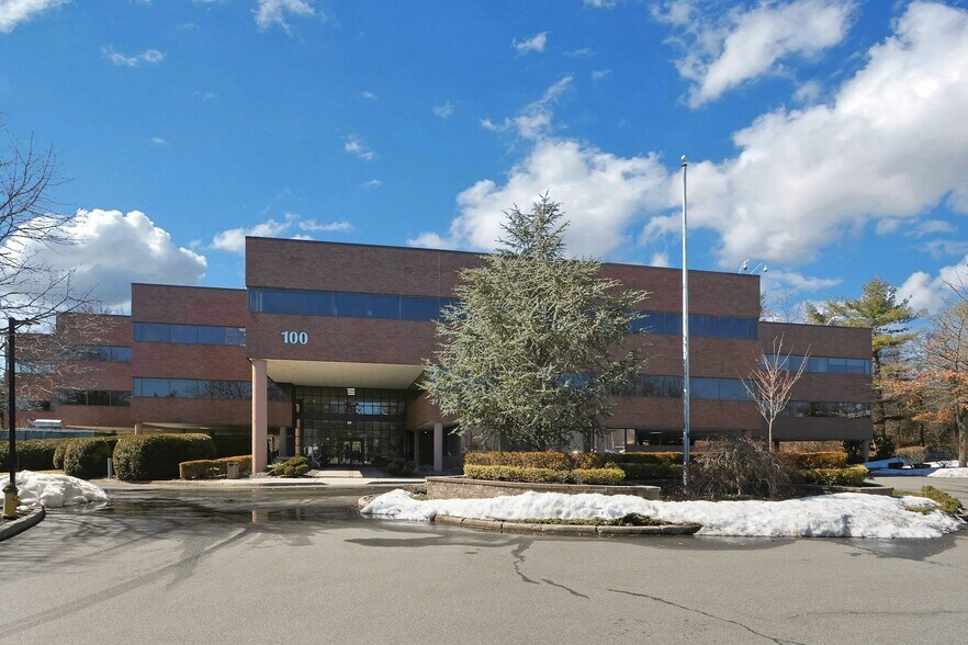 More Photos Of 100 Dutch Hill Rd, Orangeburg Medical For Lease