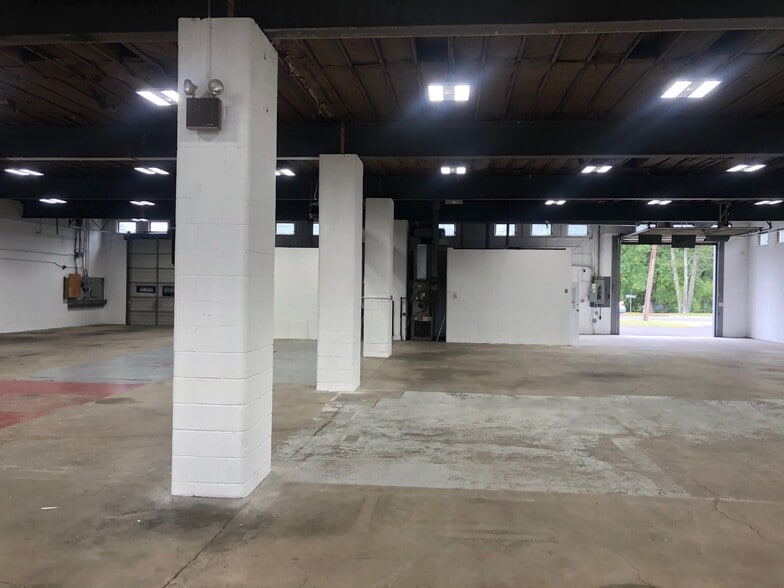 More Photos Of 1030 Delsea Dr, Westville Unknown For Lease
