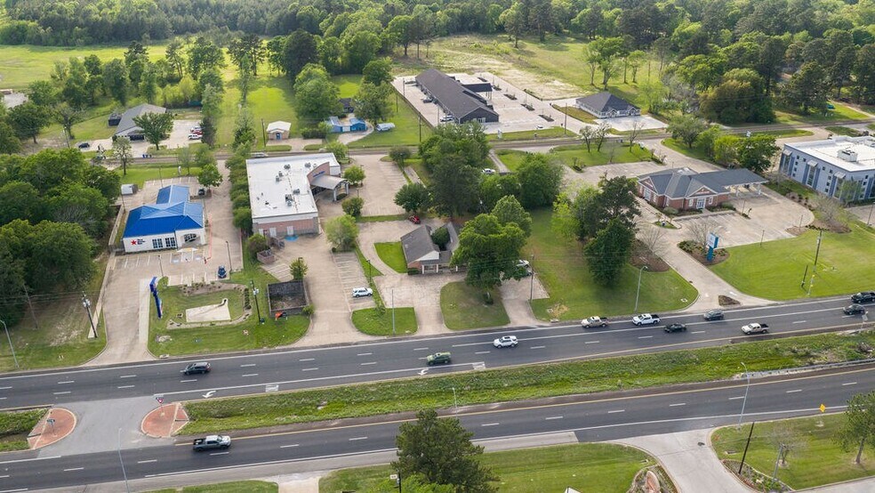 More Photos Of 602 S John Redditt Dr, Lufkin Office For Lease