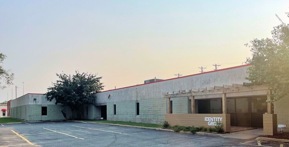 More Photos Of 313 S Ida St, Wichita Warehouse For Sale