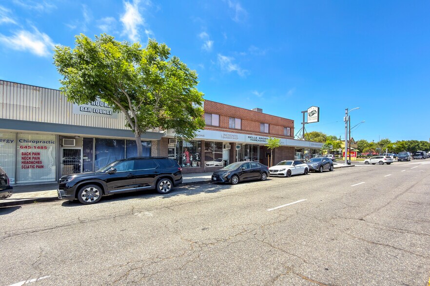 More Photos Of 8711 La Tijera Blvd, Los Angeles Storefront For Sale