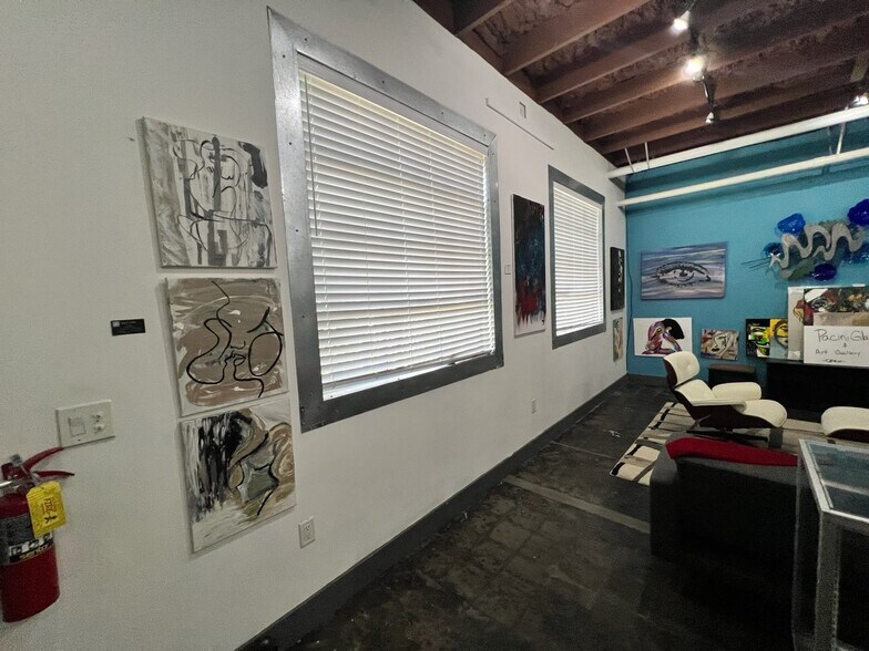 More Photos Of 615 S 27th St, Saint Petersburg Warehouse For Sale