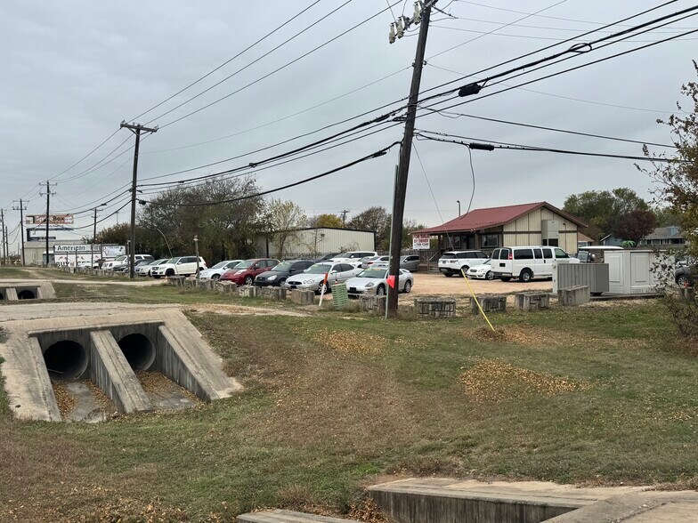 More Photos Of 6505 Highway 79, Hutto Auto Dealership For Sale