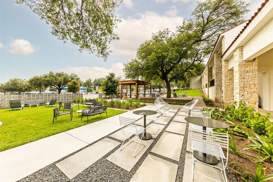 More Photos Of 9001 I-35 N, Austin Office For Lease