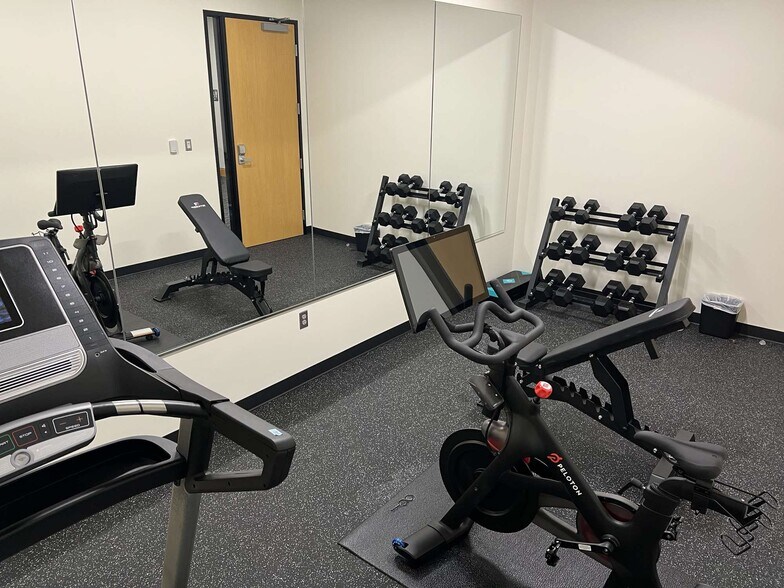 More Photos Of 6600 SW 105th Ave, Beaverton Office For Lease