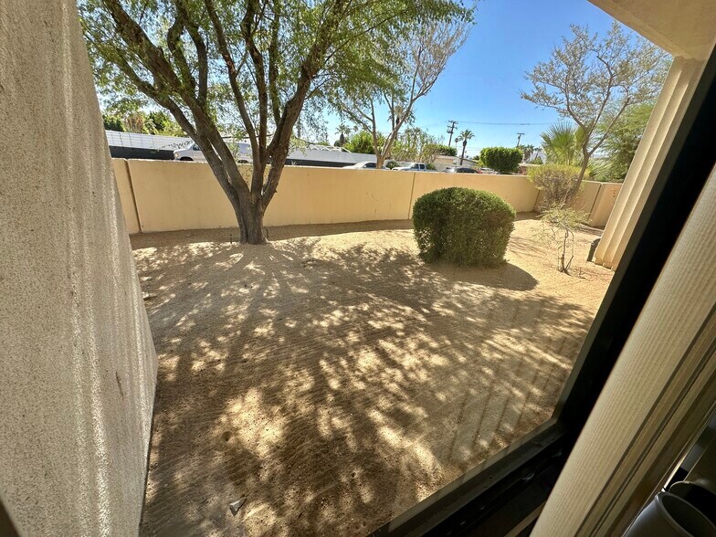 More Photos Of 560 S Paseo Dorotea, Palm Springs Medical For Lease